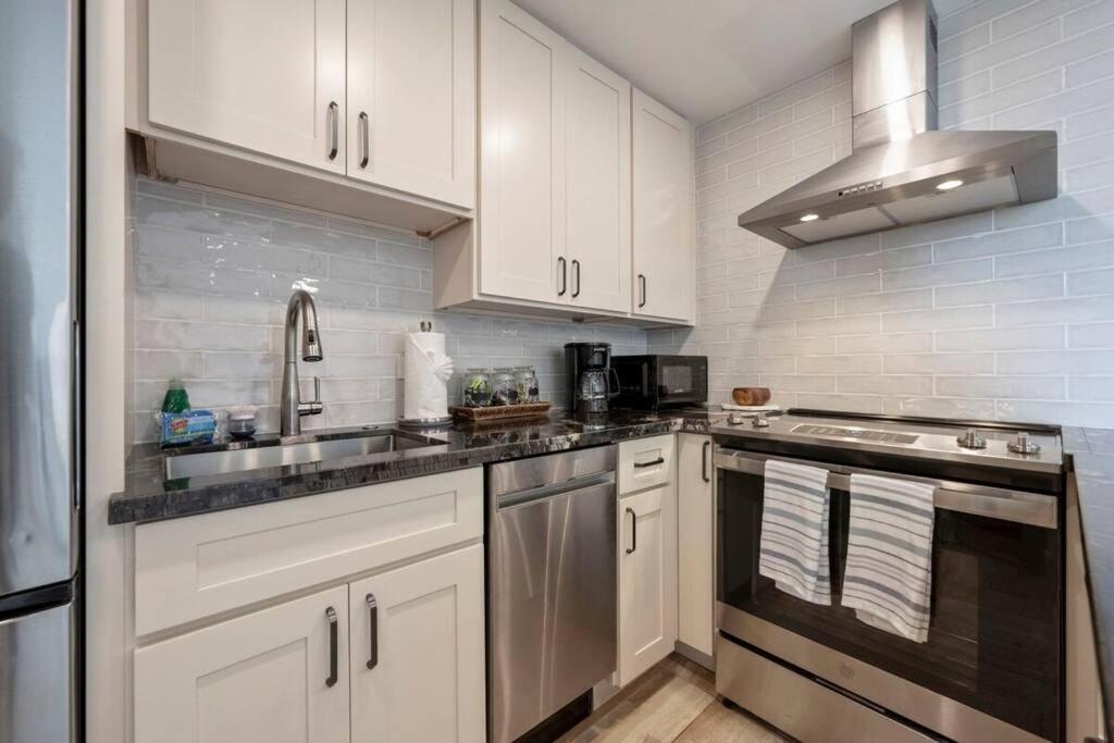 Hale Ono Loa 403- Top Floor, Ocean View, & Complete Modern Remodel Leilighet Kahana Eksteriør bilde